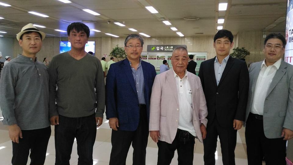 고바야시 야스오 8단 금요일 오전 김포입국